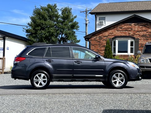 Used 2013 Subaru Outback 3.6R Limited image 2