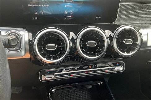 Used 2021 Mercedes-Benz GLB 250 image 15