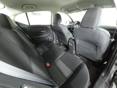 Used 2022 Nissan Sentra SV image 17