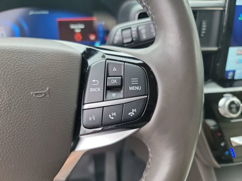 Used 2022 Ford Explorer Platinum w/ Equipment Group 601A image 28
