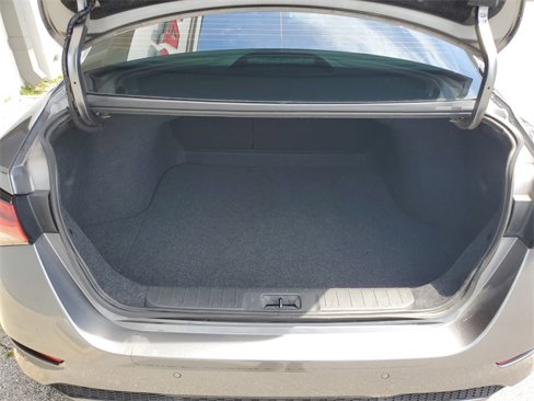 Certified 2021 Nissan Sentra SV image 6