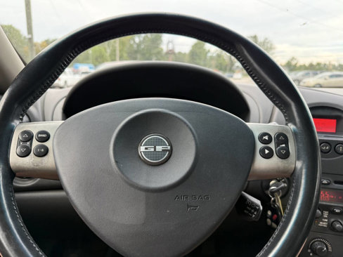 Used 2004 Pontiac Grand Prix GT2 w/ Leather Trim Pkg image 12