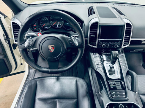 Used 2011 Porsche Cayenne image 39