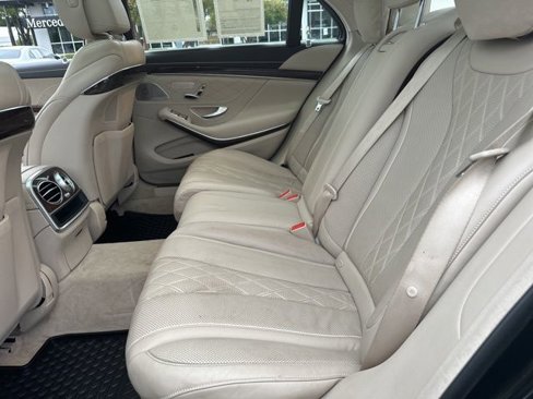Used 2018 Mercedes-Benz S 560 Sedan image 21