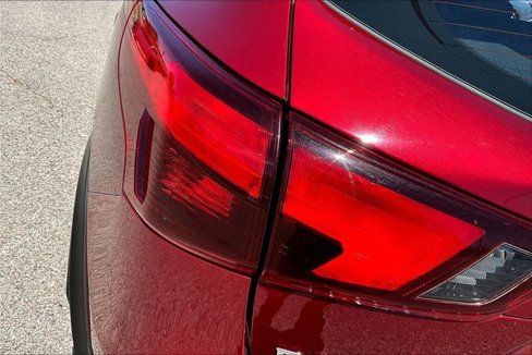 Used 2019 Nissan Rogue Sport SL image 31