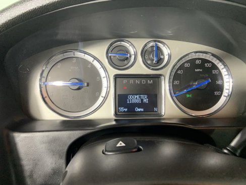 Used 2013 Cadillac Escalade Premium image 11