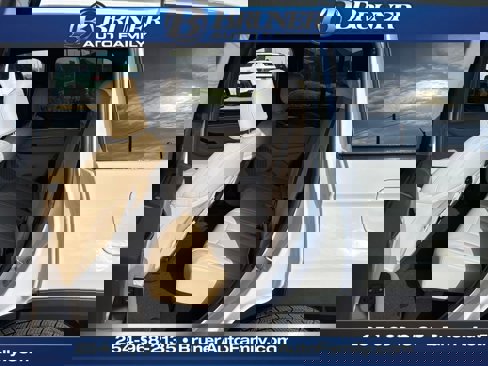 New 2025 Jeep Grand Cherokee Limited w/ Luxury Tech Group II image 10