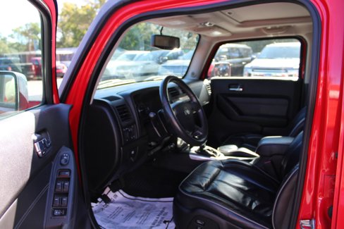 Used 2009 HUMMER H3T Luxury image 18
