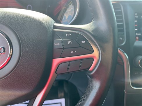 Used 2020 Jeep Grand Cherokee Laredo image 17