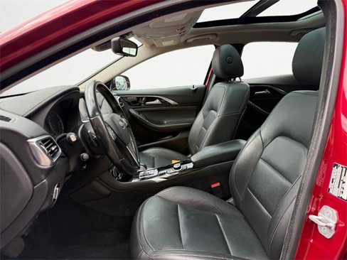 Used 2017 INFINITI QX30 Premium w/ Technology Package image 9
