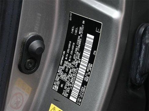 Used 2019 Lexus RX 350L FWD w/ Accessory Package image 18