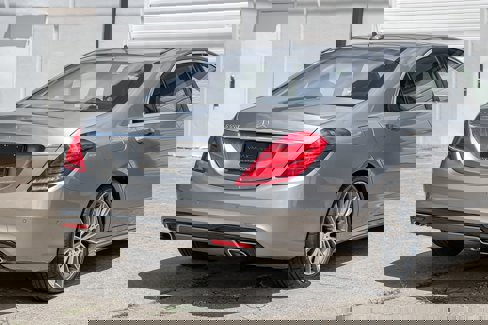 Used 2015 Mercedes-Benz S 550 Sedan w/ Sport Package image 12