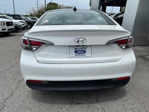 Used 2016 Hyundai Sonata Limited w/ Option Group 02 image 4