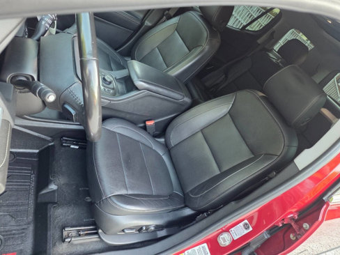 Used 2020 GMC Acadia SLT w/ LPO, Floor Liner Package image 12