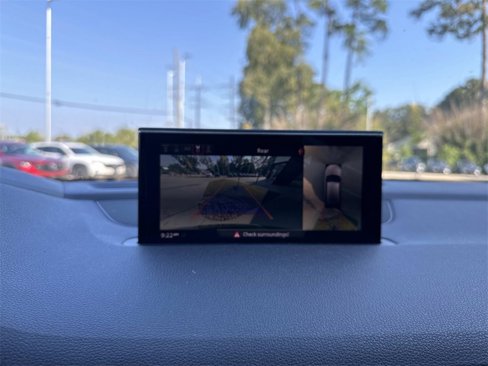 Used 2017 Audi Q7 3.0T Prestige image 24