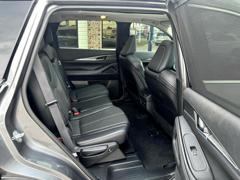 Used 2023 INFINITI QX60 Luxe w/ Cargo Package image 39