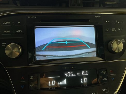 Used 2016 Toyota Avalon XLE image 3