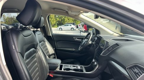 Used 2023 Ford Edge SEL image 45