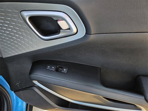 Certified 2023 Kia Soul S image 8