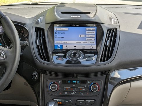 Used 2017 Ford Escape Titanium image 17