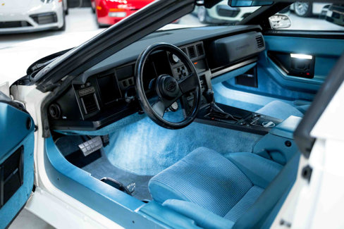 Used 1987 Chevrolet Corvette Coupe image 2