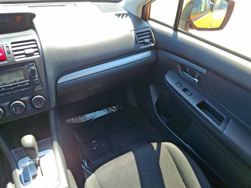 Used 2014 Subaru Crosstrek 2.0i Premium w/ Moonroof Package image 16