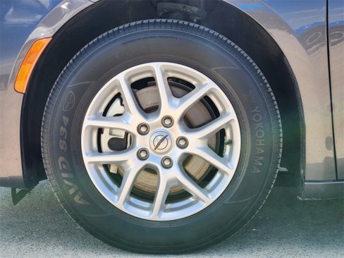 Used 2021 Chrysler Pacifica Touring-L w/ Uconnect Theater Family Group image 10