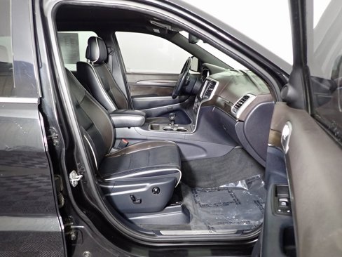 Used 2014 Jeep Grand Cherokee Overland image 36