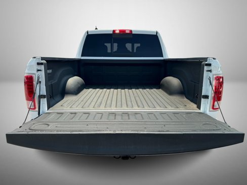 Used 2016 RAM 1500 Laramie image 8