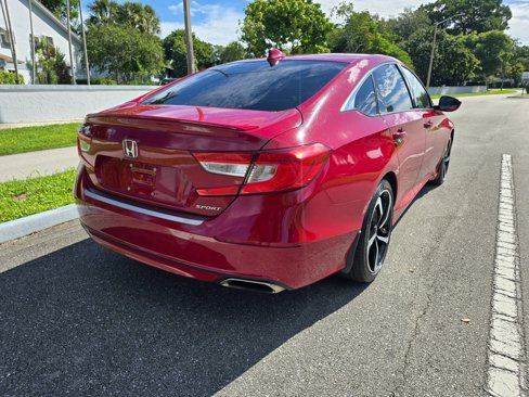 Used 2018 Honda Accord Sport image 5