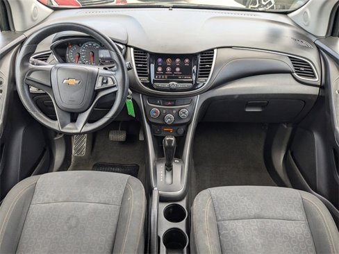 Used 2020 Chevrolet Trax LS image 15