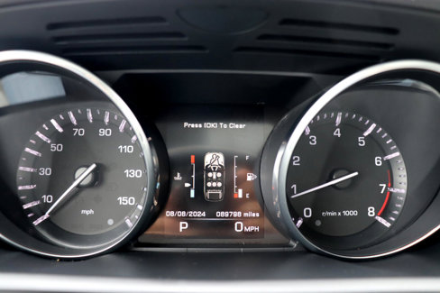 Used 2015 Land Rover Range Rover Sport HSE image 29