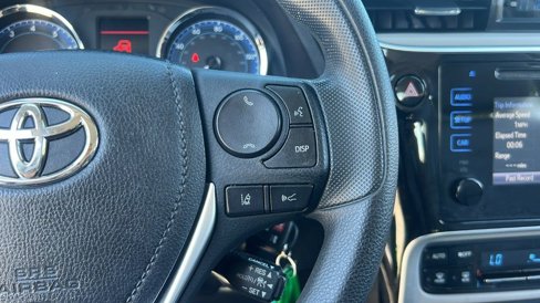 Used 2018 Toyota Corolla LE image 27