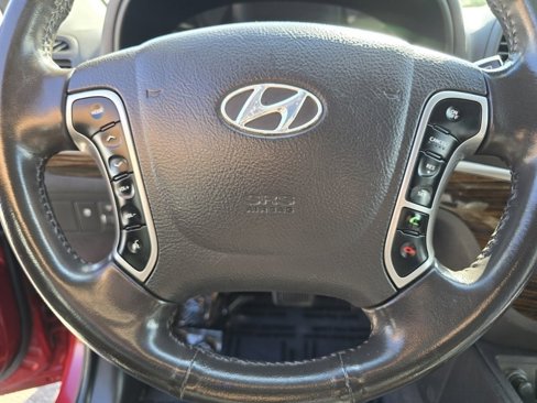 Used 2011 Hyundai Santa Fe SE image 29
