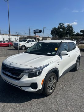 Certified 2022 Kia Seltos LX image 4