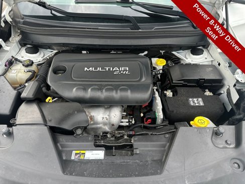 Used 2017 Jeep Cherokee Latitude w/ Cold Weather Group image 28