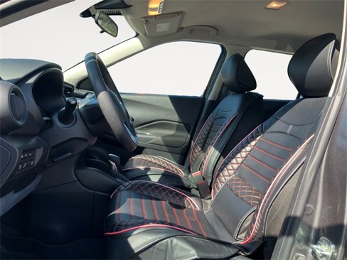 Used 2022 Nissan Kicks S image 9