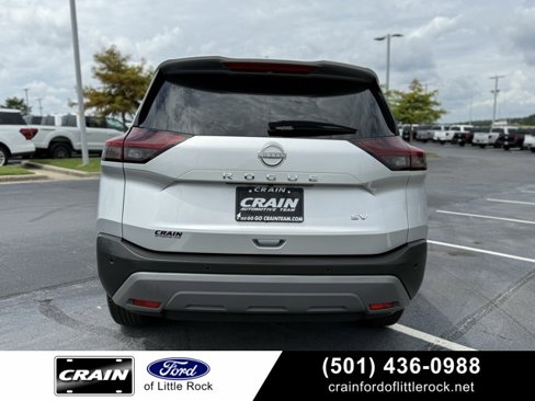 Used 2023 Nissan Rogue SV image 6