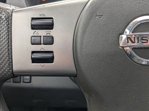 Used 2012 Nissan Frontier SV w/ SV Premium Utility Pkg image 10