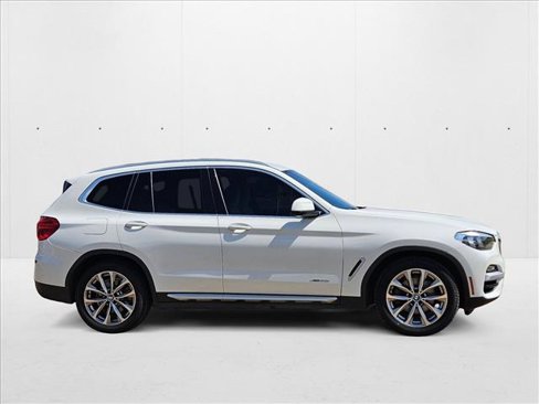 Used 2018 BMW X3 xDrive30i image 4