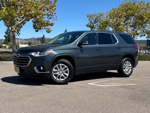Used 2019 Chevrolet Traverse LT image 2