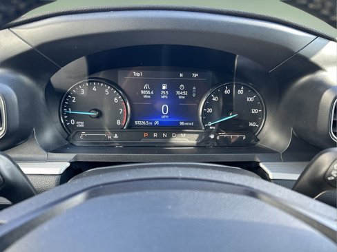 Used 2020 Ford Explorer XLT w/ Equipment Group 202A image 4