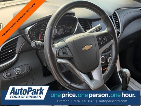Used 2020 Chevrolet Trax LT w/ Redline Edition image 20