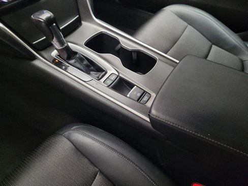 Used 2018 Honda Accord Sport image 26
