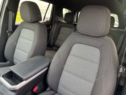 New 2026 GMC Terrain Elevation w/ LPO, Floor Liner Package image 23
