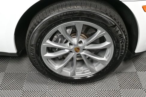 Certified 2025 Porsche Macan image 40