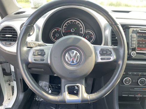 Used 2014 Volkswagen Beetle TDI image 8