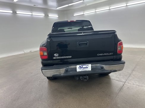 Used 2000 Chevrolet Silverado 1500 LS w/ Off-Road Chassis Pkg image 10