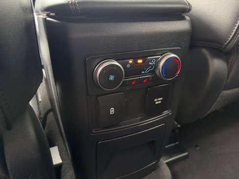 Used 2022 Ford Explorer Limited w/ Limited Technology Package image 28