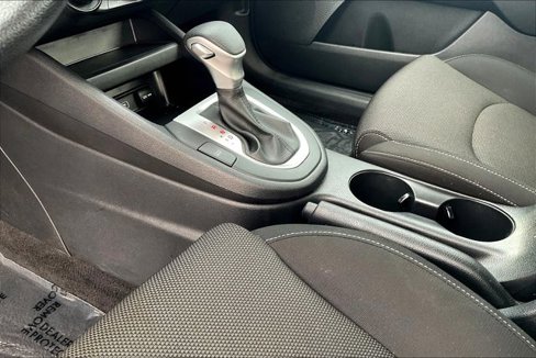 Used 2023 Kia Forte LXS image 14